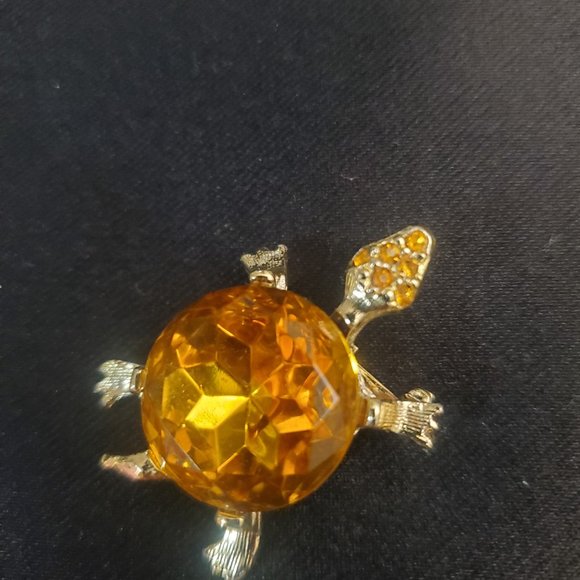 Golden Jewel Turtle Pin Brooch - Picture 4 of 4